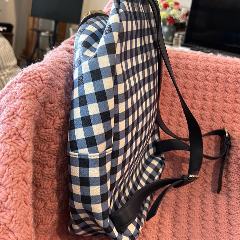 Kate Spade, large blue and white checkered backpack with extra front zipper part - Picture 5 of 9